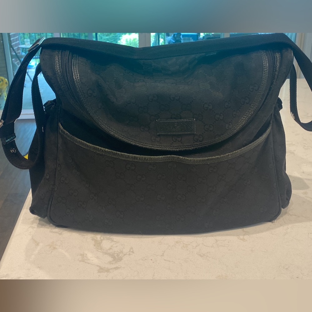 Authentic Gucci messenger/diaper bag
